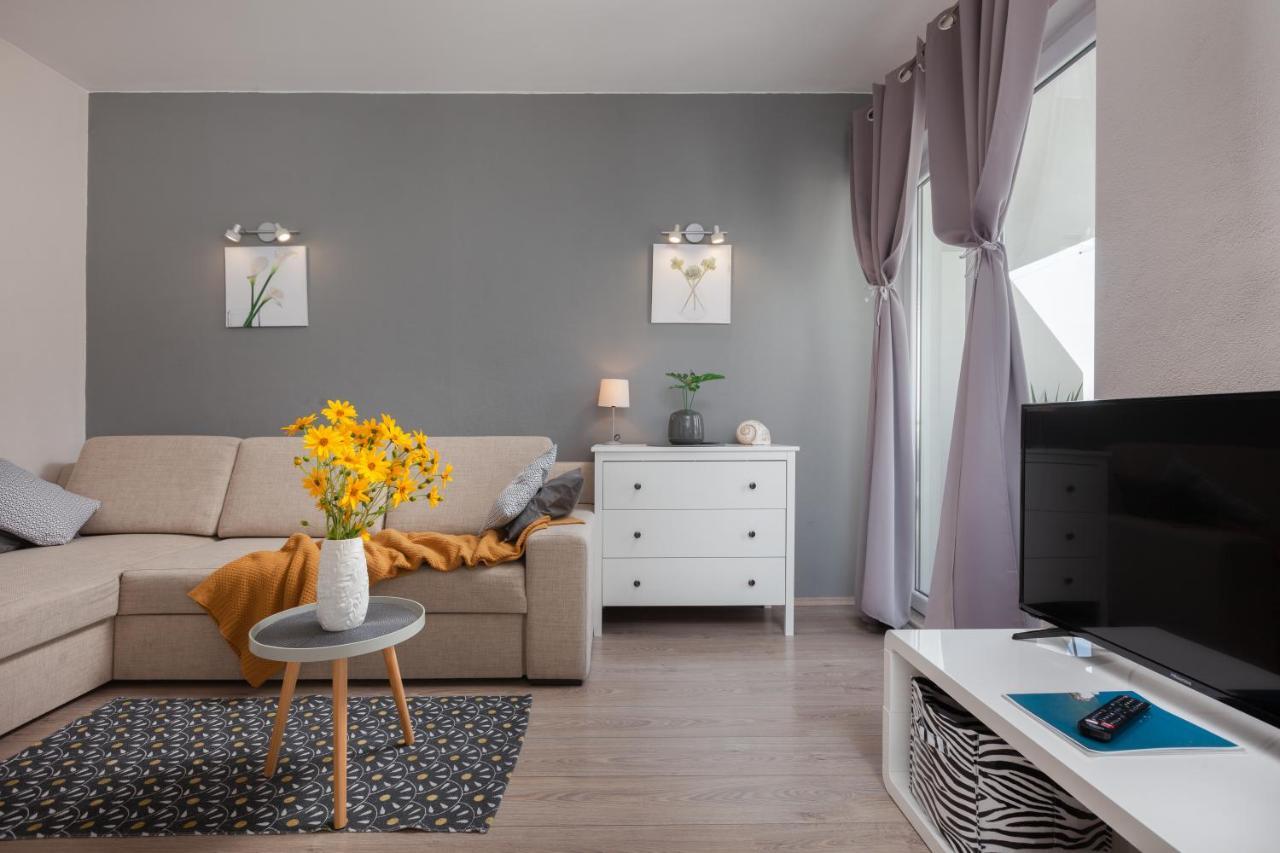 Sea View Ela Apartments Podgora Exteriör bild